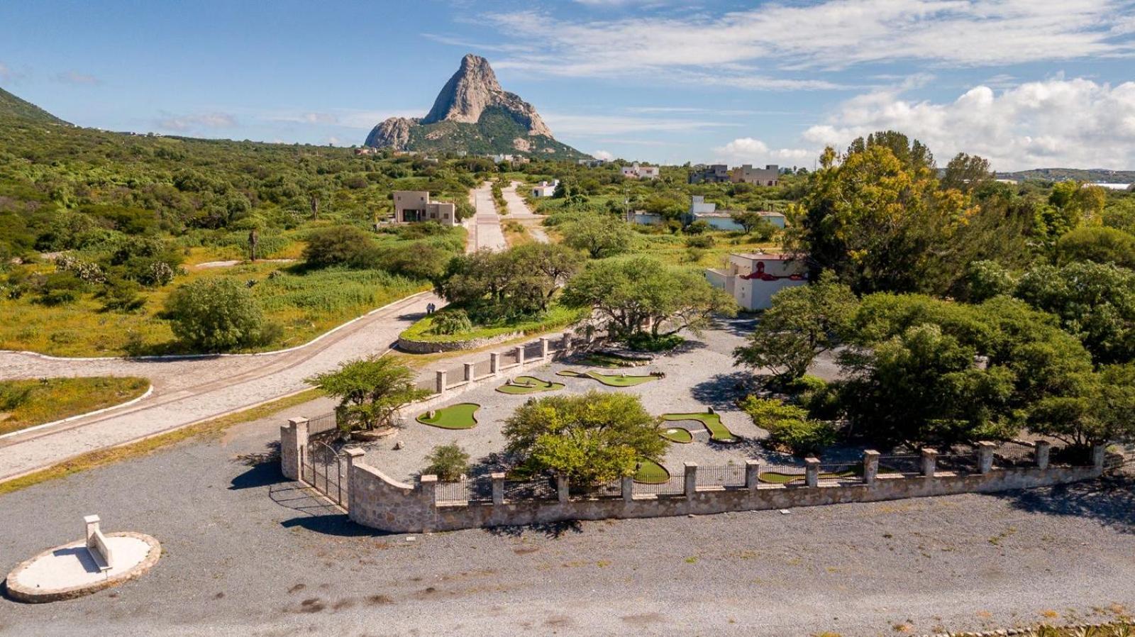 Club Vergel Resort Bernal Zewnętrze zdjęcie