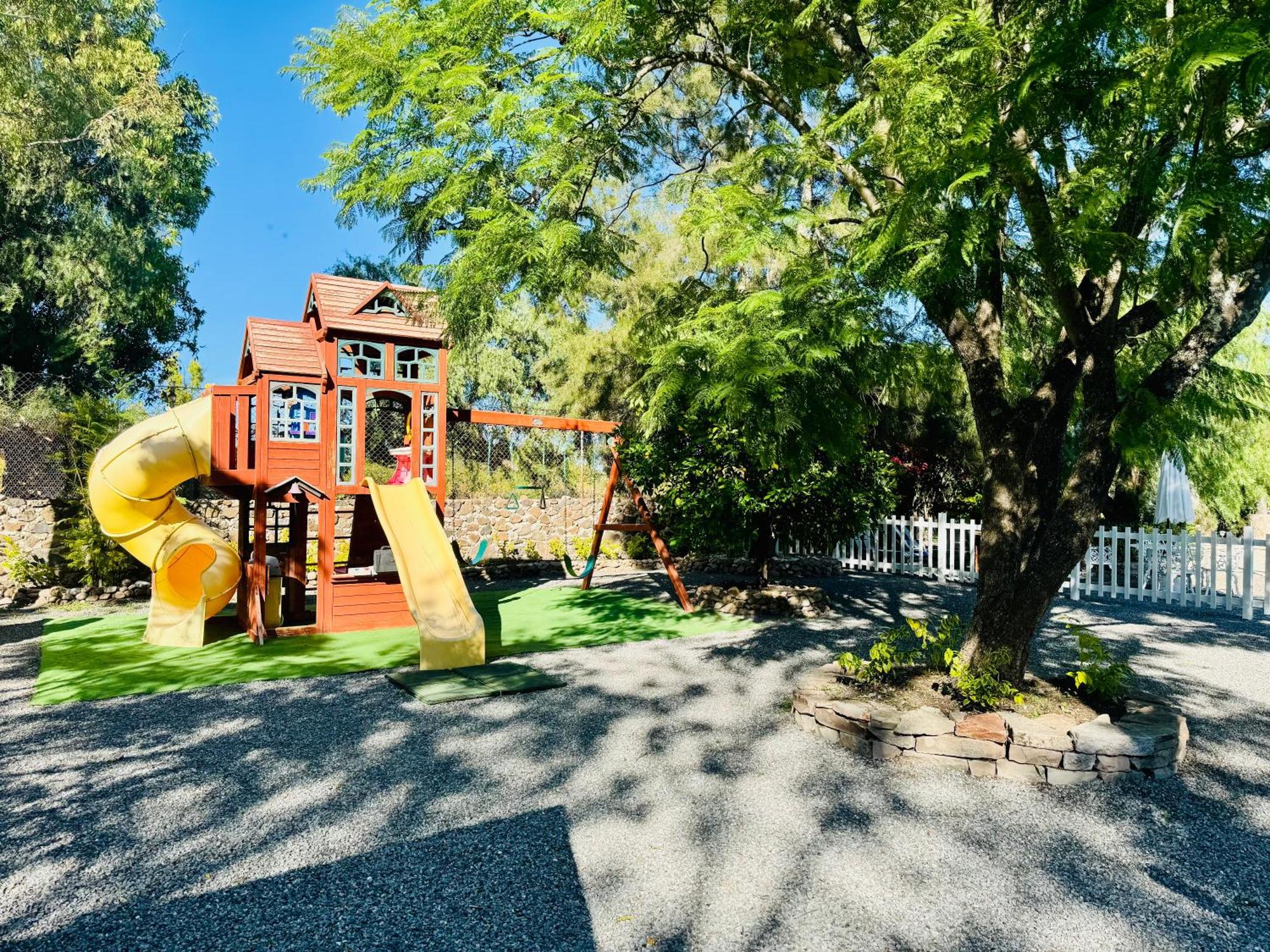 Club Vergel Resort Bernal Zewnętrze zdjęcie